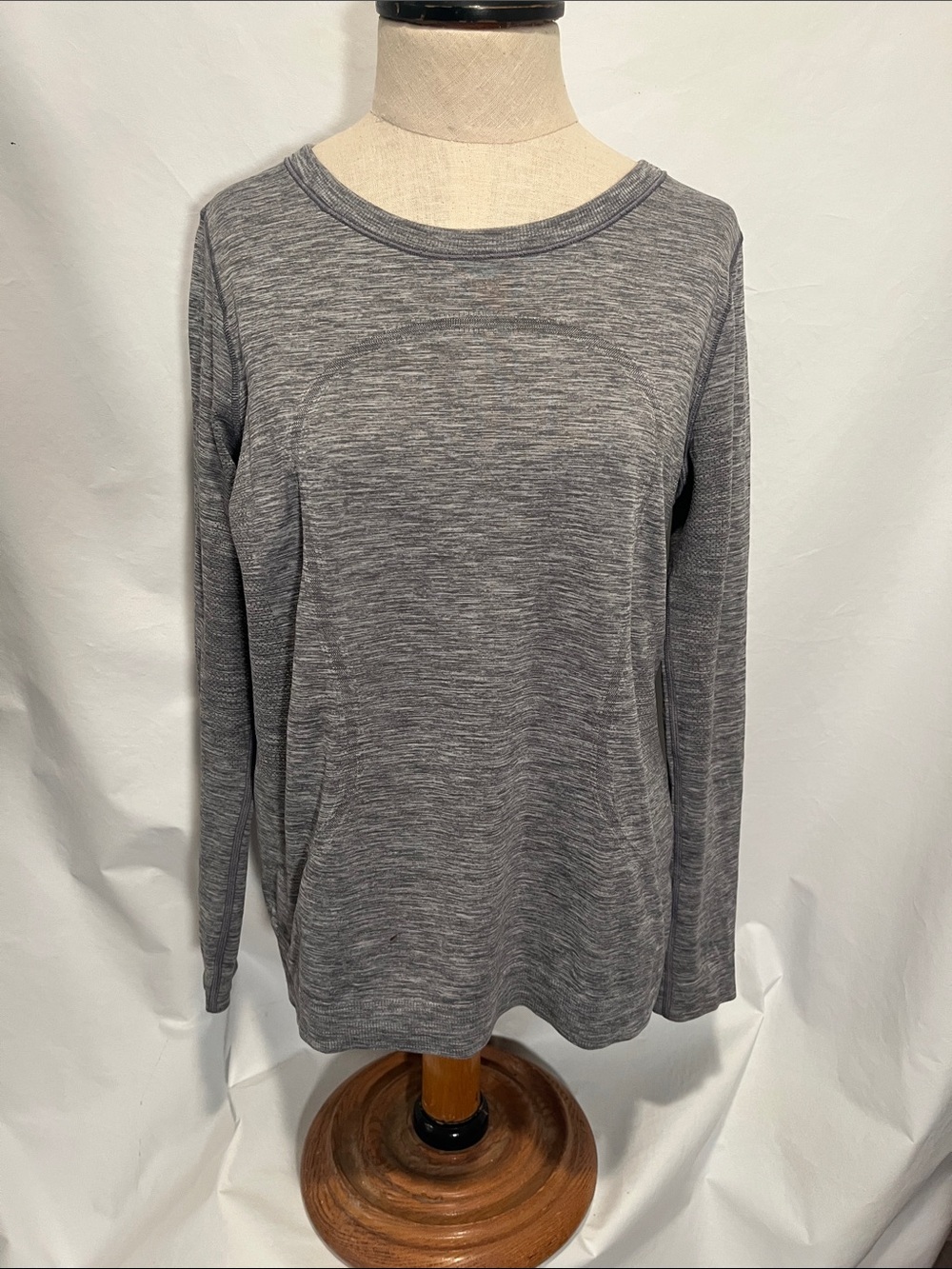 Lululemon Swiftly Breathe Long Sleeve Slate/White